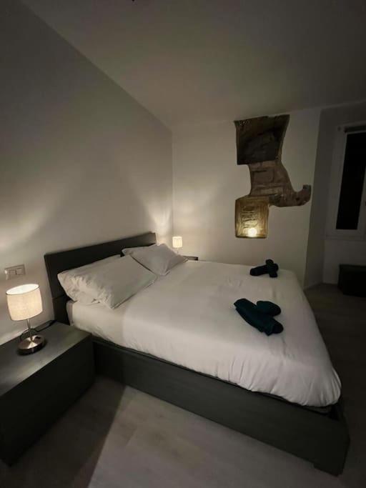 History Luxury Central Apartment By Revenue House Como Exterior foto